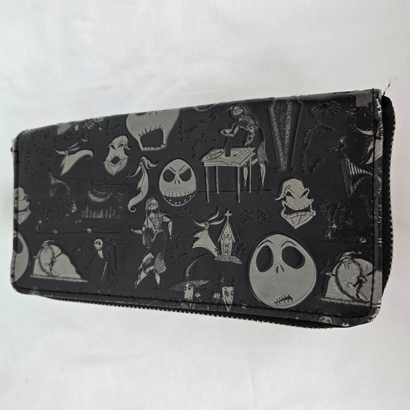 Disney Nightmare Before Christmas Wallet Black White Now and Forever Zip Around - Picture 2 of 13